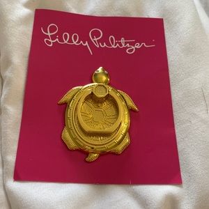 Lilly Pulitzer GWP Critter Turtle Cell Phone Ring Gold Metallic